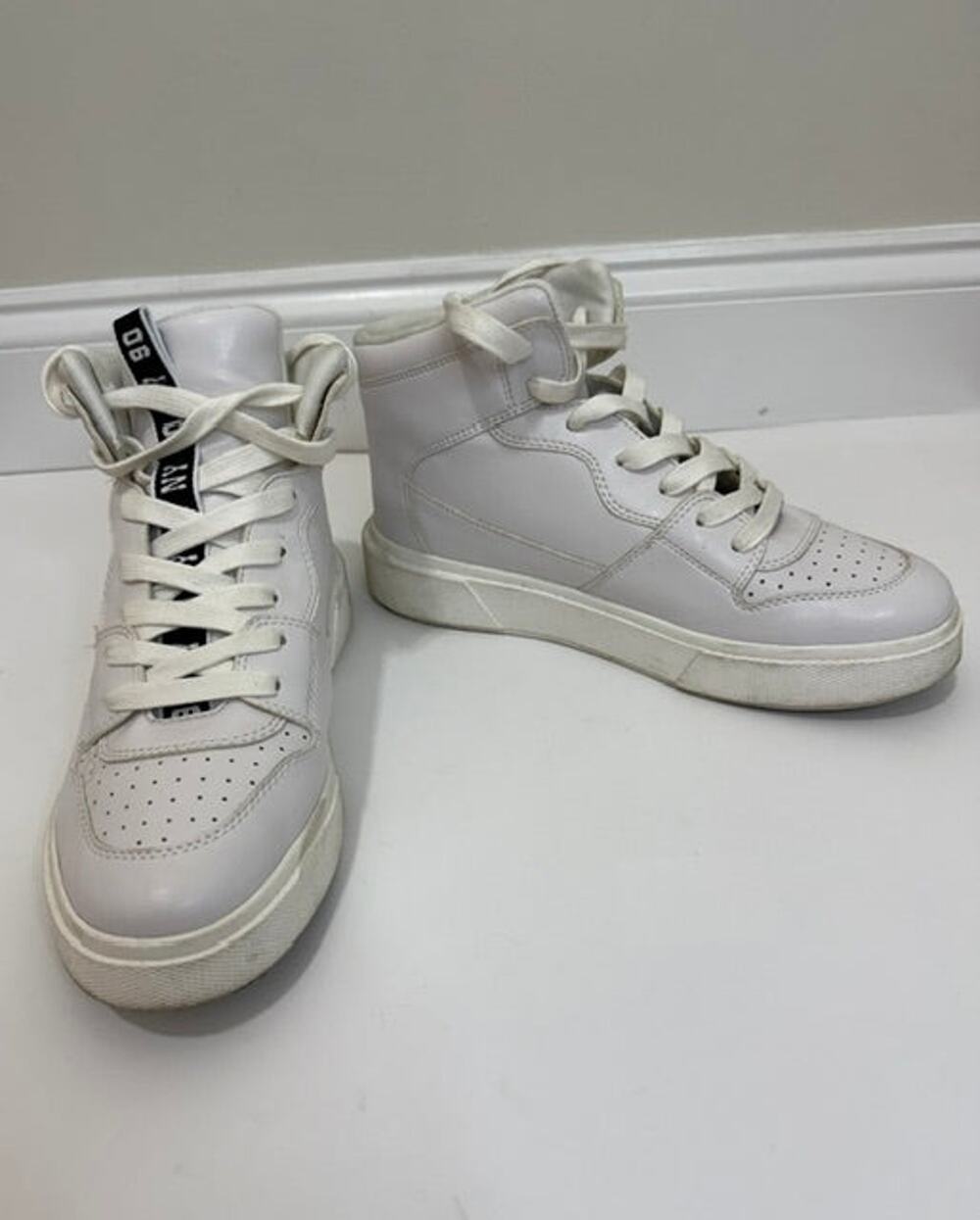 Steve Madden SM NY90 High Top Sneakers White Black Sz10